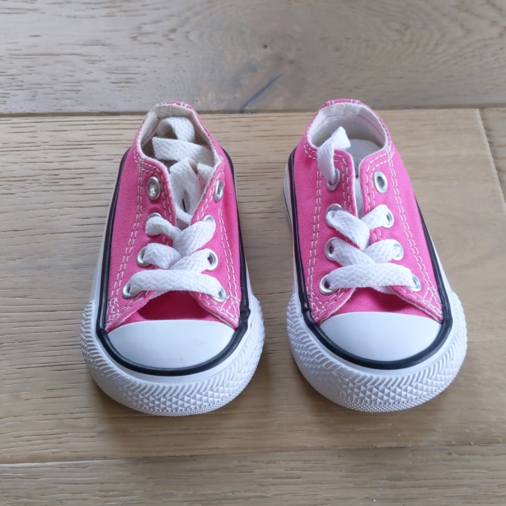 Toddler girls Converse All Star sneakers Pink